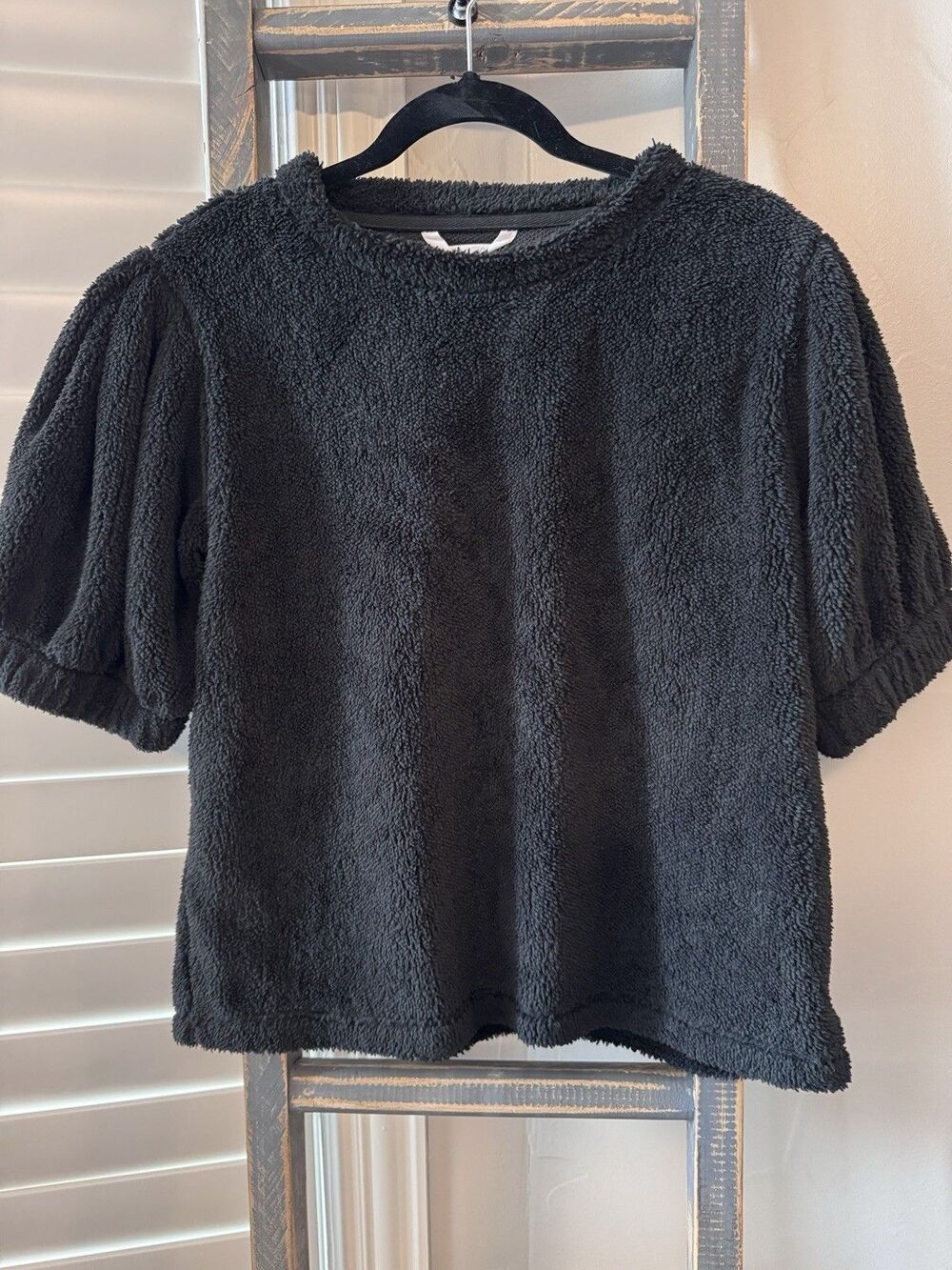 NEW Culture Code Girl’s Black Fleece Top XL Short Sleeve